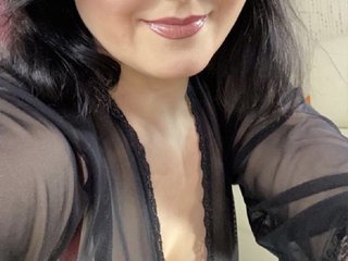 lovecatsuit.jpg lovecatsuit.jpg