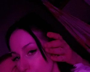 2temptress0.jpg