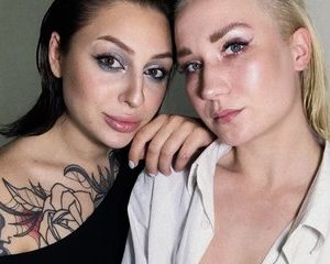hellogirlsxxx.jpg