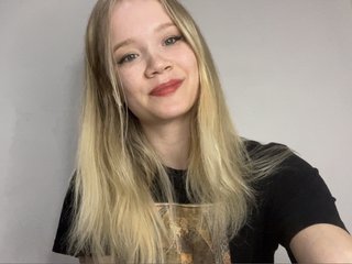 alicecutey.jpg alicecutey.jpg