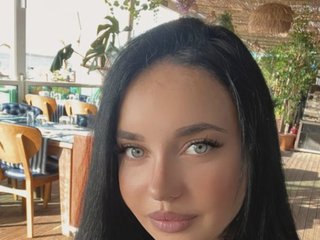 louise-.jpg louise-.jpg