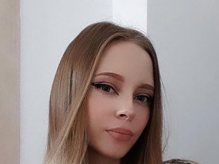 shybutterfly-.jpg shybutterfly-.jpg