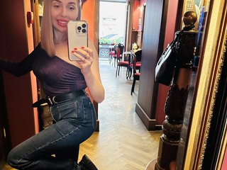sexykika555.jpg sexykika555.jpg